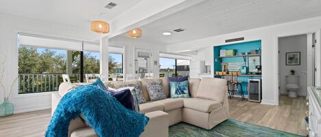 Ferienhaus, Mehrere Betten (Hazel Mae's Hideaway) | Wohnbereich