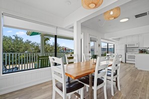 House, Multiple Beds (Hazel Mae's Hideaway) | Dining - Hazel Mae's Hideaway (Gulf Shores)