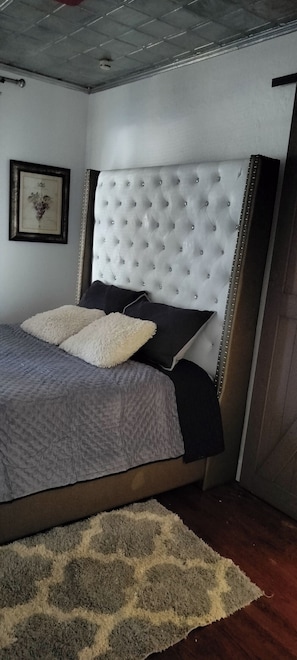 1 bedroom, desk, free WiFi