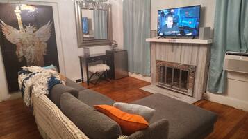 TV connectée, cheminée