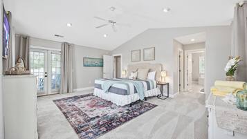 4 bedrooms, desk, iron/ironing board, travel crib