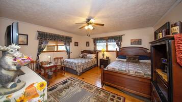 1 habitación, escritorio, wifi gratis y ropa de cama