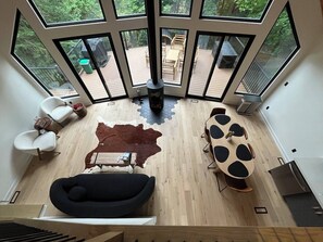 Interior - Modern Cottage in Muskoka. Sauna, hot tub, lake water access and kids room. (Huntsville)