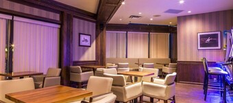 Sinbads Hotel and Suites