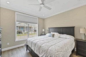 3 bedrooms, WiFi, bed sheets - Resort Living (Lakeside Marblehead)