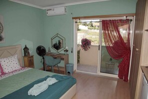 Design Room, Garden View | Iron/ironing board, free WiFi, bed sheets - Chateau Batalha (Batalha)
