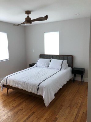 6 bedrooms, WiFi, bed sheets