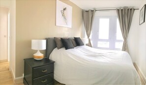 2 dormitorios, tabla de planchar con plancha, wifi y ropa de cama