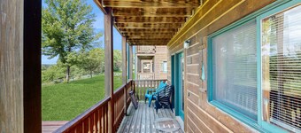 Lower-Level duplex, adventure retreat with fire pit, patio, & WIF
