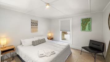 2 habitaciones, tabla de planchar con plancha, wifi y ropa de cama