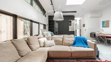 Smart TV, video games, books, stereo