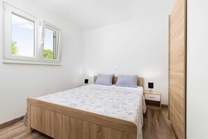 3 chambres, Wi-Fi gratuit, draps fournis