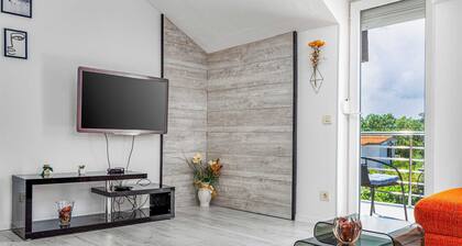 Villa ZaVaLa with private pool