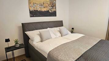 2 Schlafzimmer, Bügeleisen/Bügelbrett, WLAN, Bettwäsche