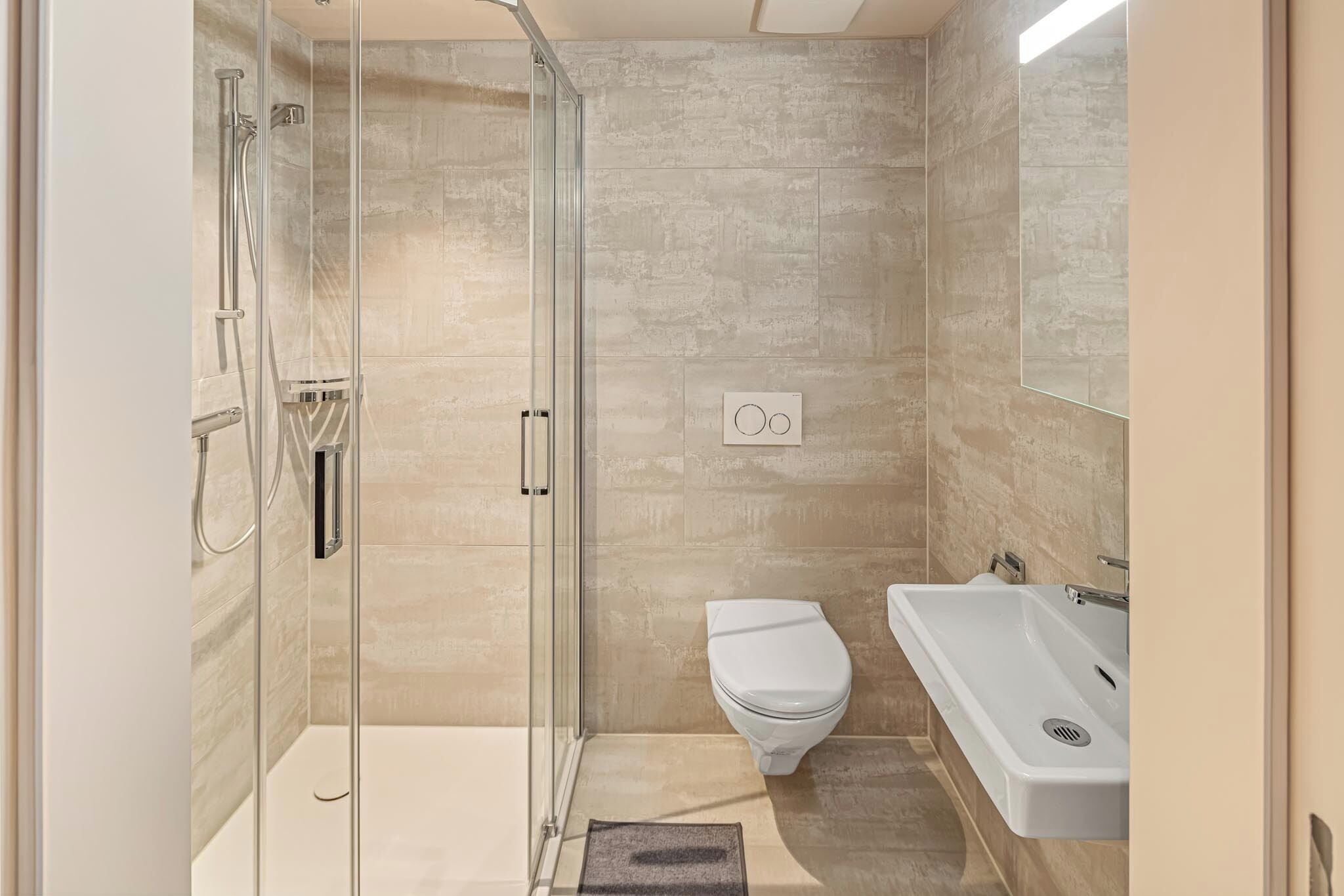 Standard Single Room | Bathroom | Shower, hair dryer, slippers, towels