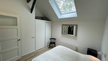 1 bedroom, individually furnished, bed sheets