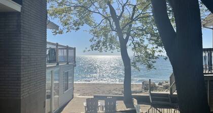 Sandside Lakehouse! The Perfect Beach Retreat