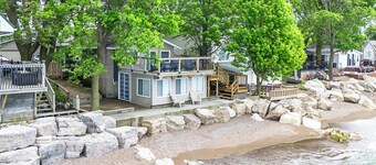 2 BR Point Pelee Lakehouse | Hot Tub and Beach