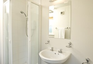 Shower, towels