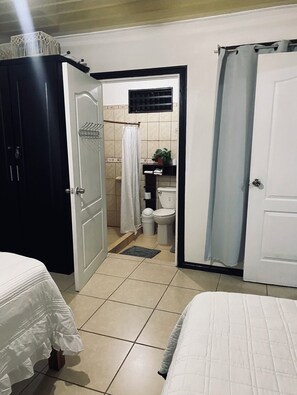 2 bedrooms, WiFi - Hugitos House/ Costa Rica (Mirador)