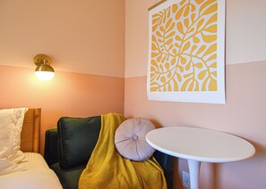 1 habitación, escritorio, wifi gratis y ropa de cama 
