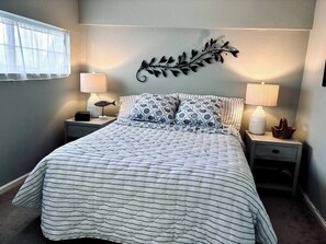 3 bedrooms, bed sheets