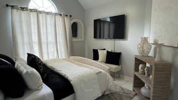 4 quartos, ferros/tábuas de passar roupa, Wi-Fi, roupa de cama