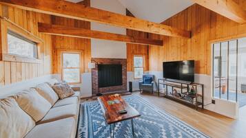 Smart TV, table football