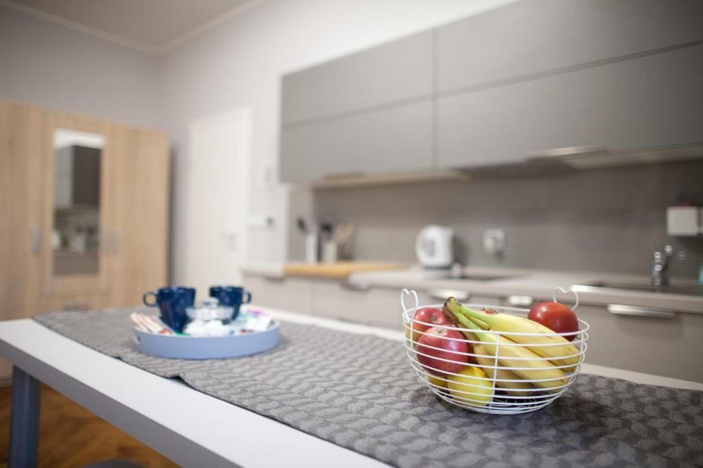 Microwave, dishwasher