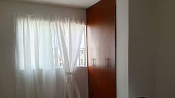 3 chambres, fer et planche Ă  repasser, Wi-Fi, draps fournis