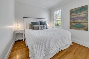 1 chambre, fer et planche à repasser, lit parapluie, Wi-Fi