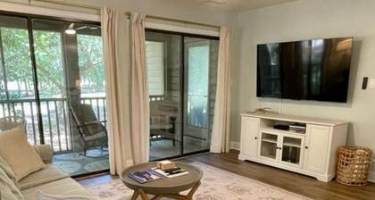 Spacious condo on Jack Nicklaus Signature Golf Course overlooking 10th Tee Box.