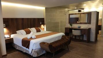 Chambre Deluxe, 1 trĂšs grand lit, vue piscine | Salle de bain
