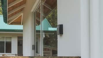 1 bedroom, premium bedding, laptop workspace, blackout curtains