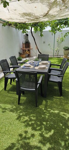 Coqueto Apartamento Planta Baja con una Increíble Zona de Jardín y Piscina