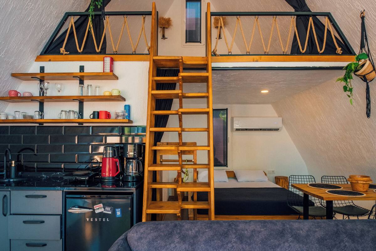Bungalow Deluxe | 1 camera, ferro/asse da stiro, Wi-Fi gratuito