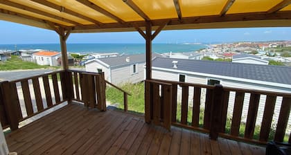 Mobile home sea view high up on the Opal Coast