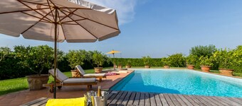 Villa Pallina With Pool