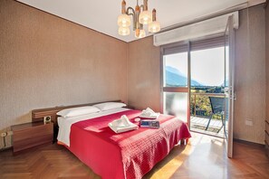 2 bedrooms - Mass Home in Arco With 2 Bedrooms and 1 Bathrooms (Arco)