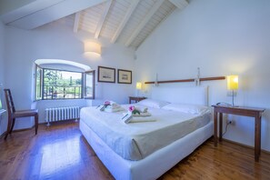 Apartment | 4 bedrooms - Villa Faccioli Deodara With Shared Pool (Colognola ai Colli)