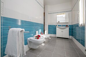 Apartment | 2 bedrooms - Villa Mimosa Appartamento 5 (Desenzano del Garda)