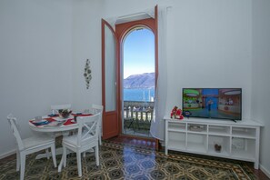 Apartment | 2 bedrooms - Residenza Gardenia Lake View Luino Center (Luino)