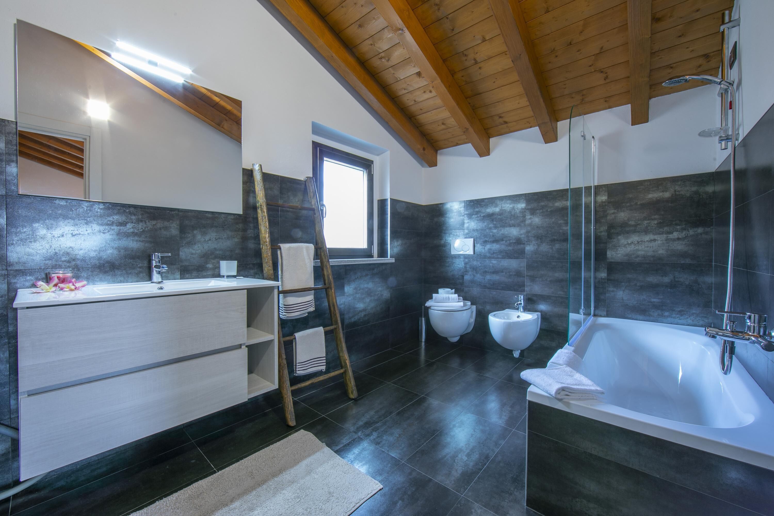 4 bedrooms