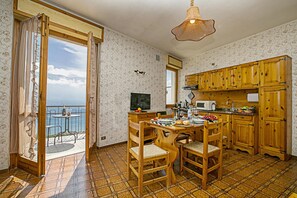 2 bedrooms - Tremosine Wonderful Lake View 2 (Tremosine)