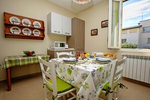 Apartment | 2 bedrooms - Villa Mimosa - Appartamento 2 (Desenzano del Garda)
