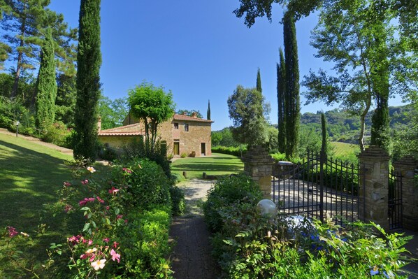 Villa | 8 Schlafzimmer