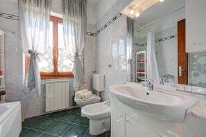 4 bedrooms - Residenza Il Parco Family Retreat (Ispra)