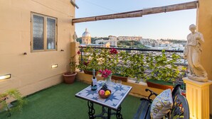 House - Madonnina Sunny Townhouse in Kalkara (Kalkara)