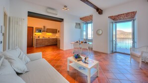 Apartment | 1 bedroom - Volo Di Gabbiani Pied Dans L Eau (Arona)