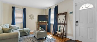 UNH Home Base 10 minutes from beach